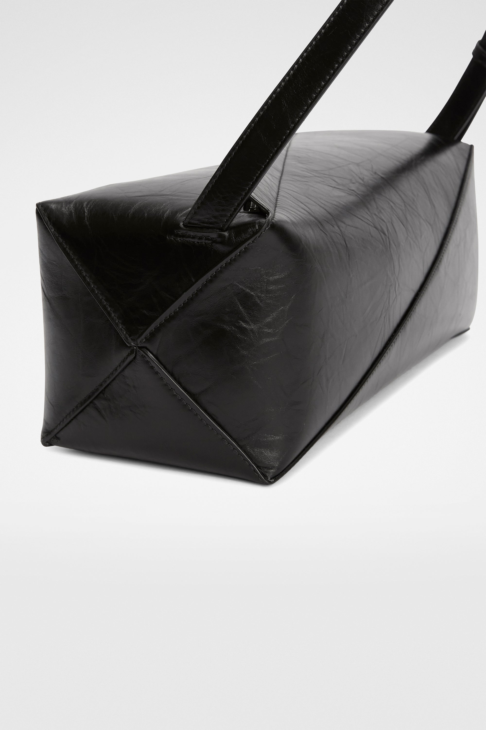 Jil Sander Black Leather Vertigo Crossbody Bag