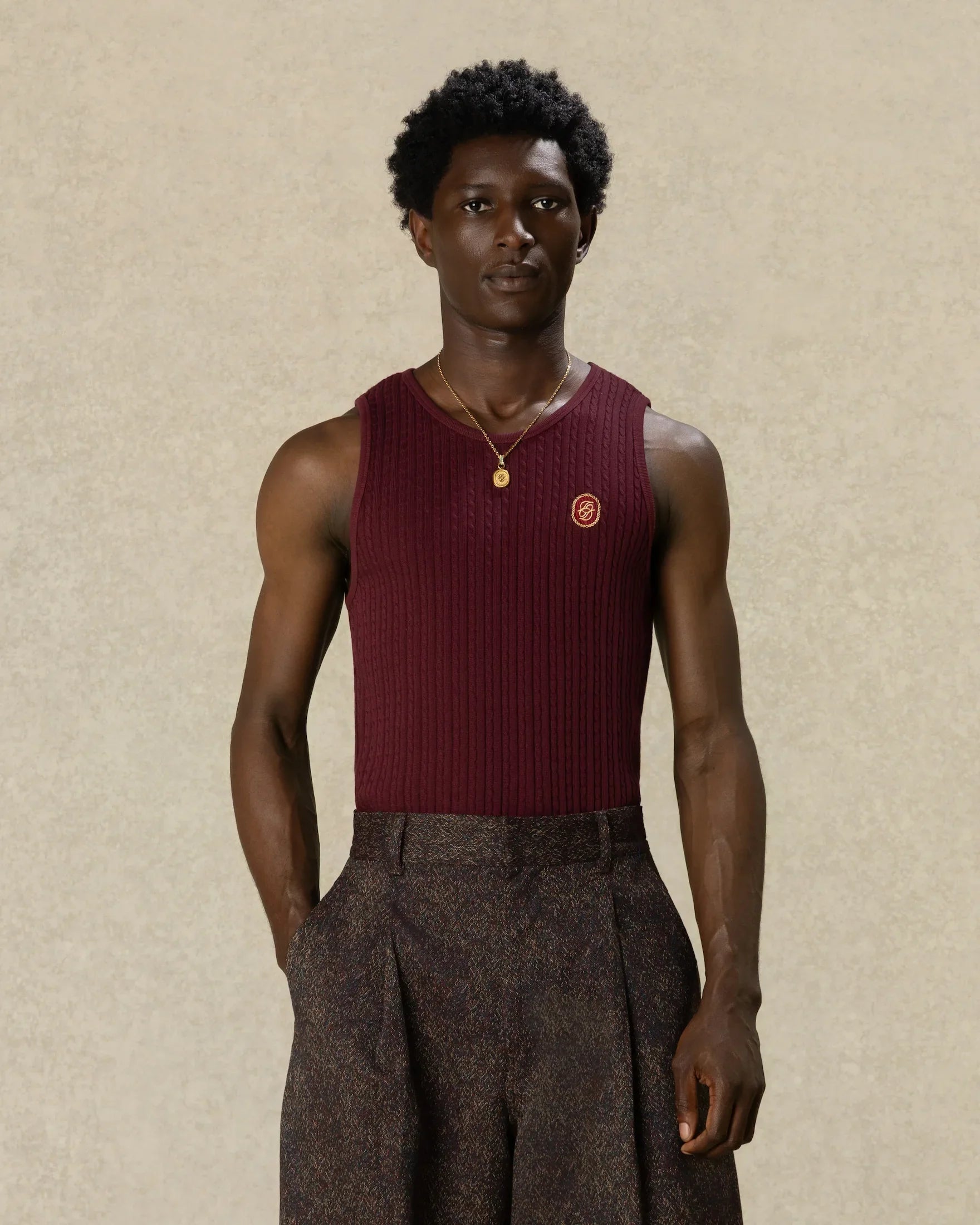 Drole de Monsieur Burgundy D Mirror Tank Top model front
