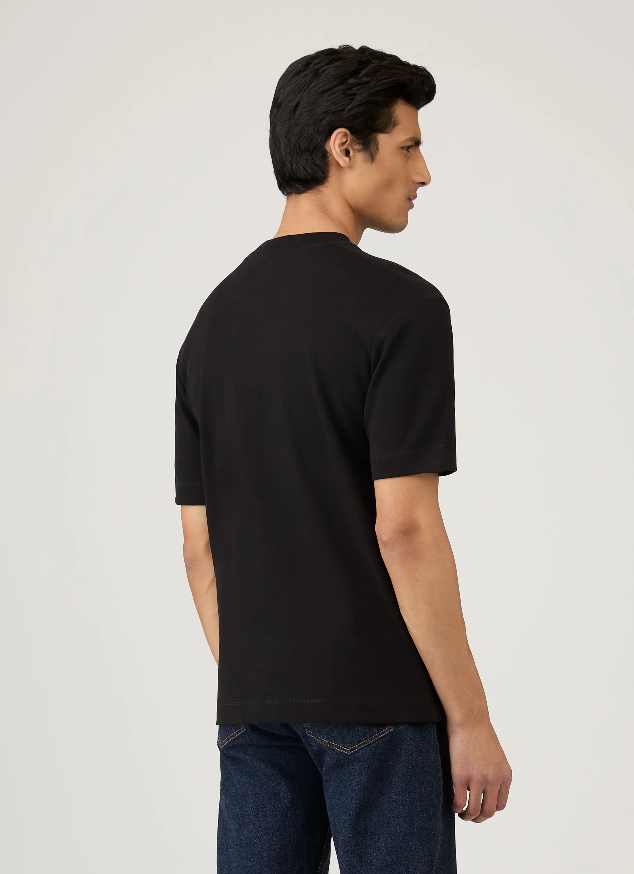 Sunspel Heavy Weight Black T Shirt model back