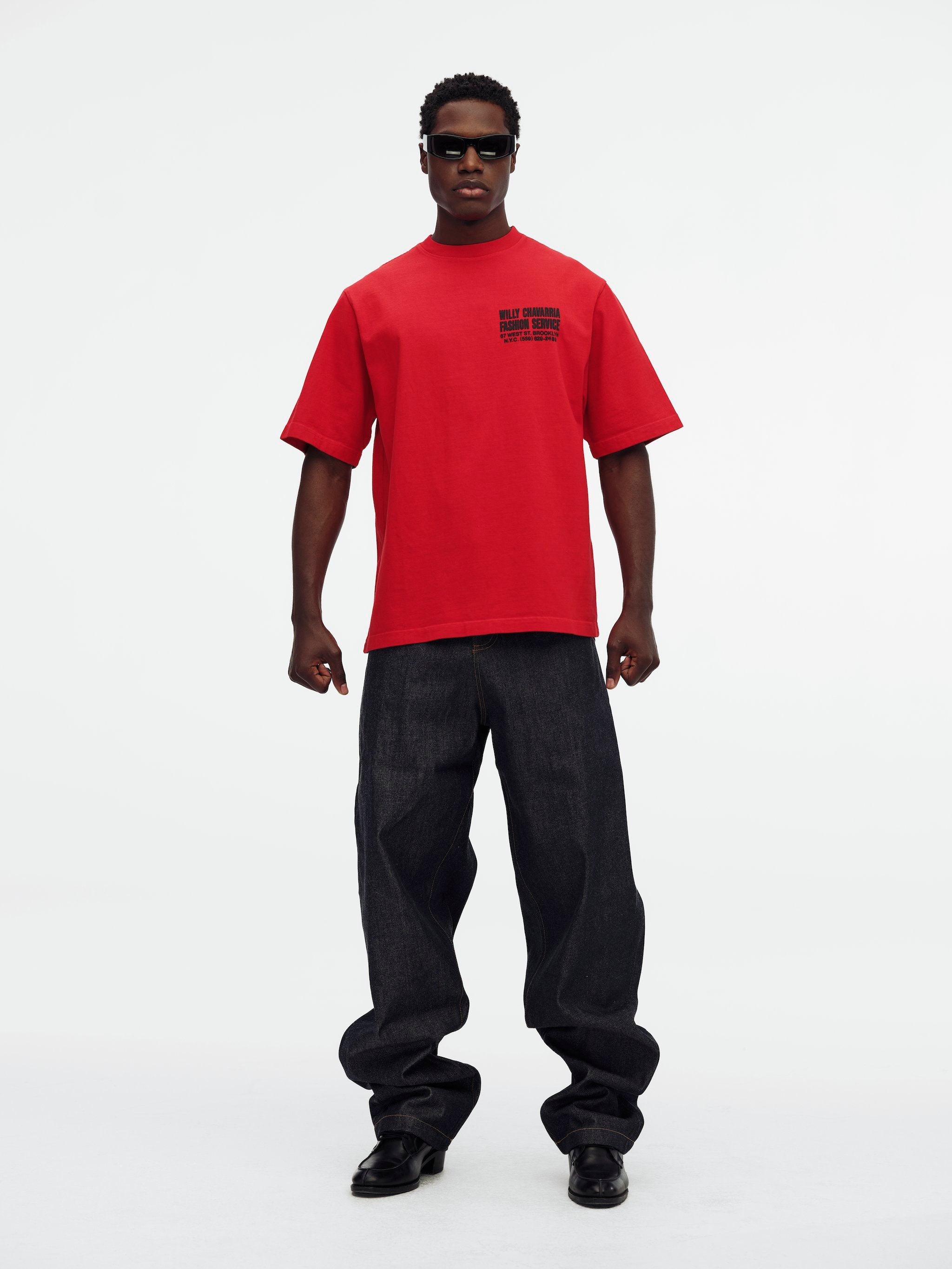 Willy Chavarria rotes „Fashion Services“ Standard-T-Shirt