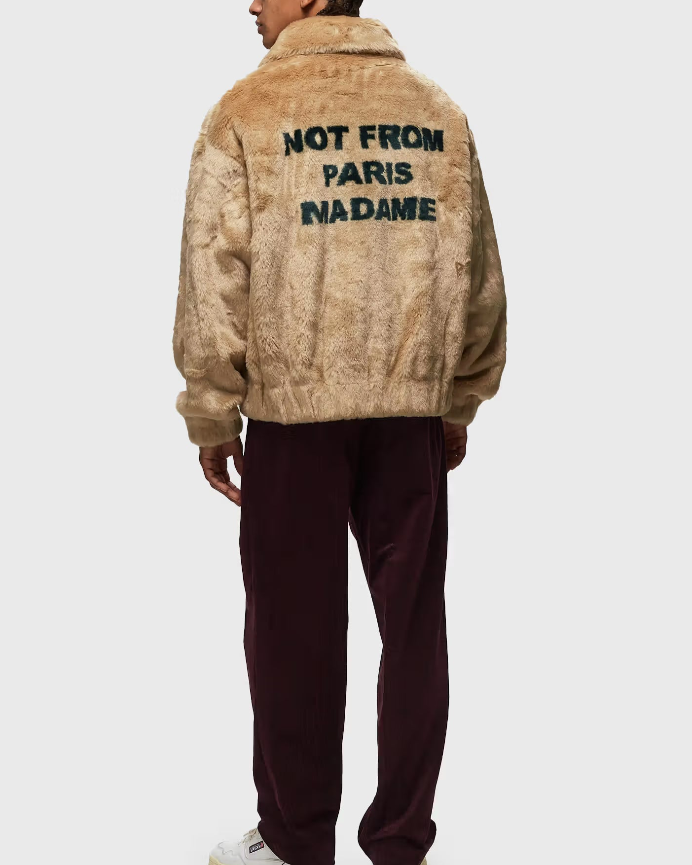 Drole de Monsieur Beige La Fausse Fourrure Slogan